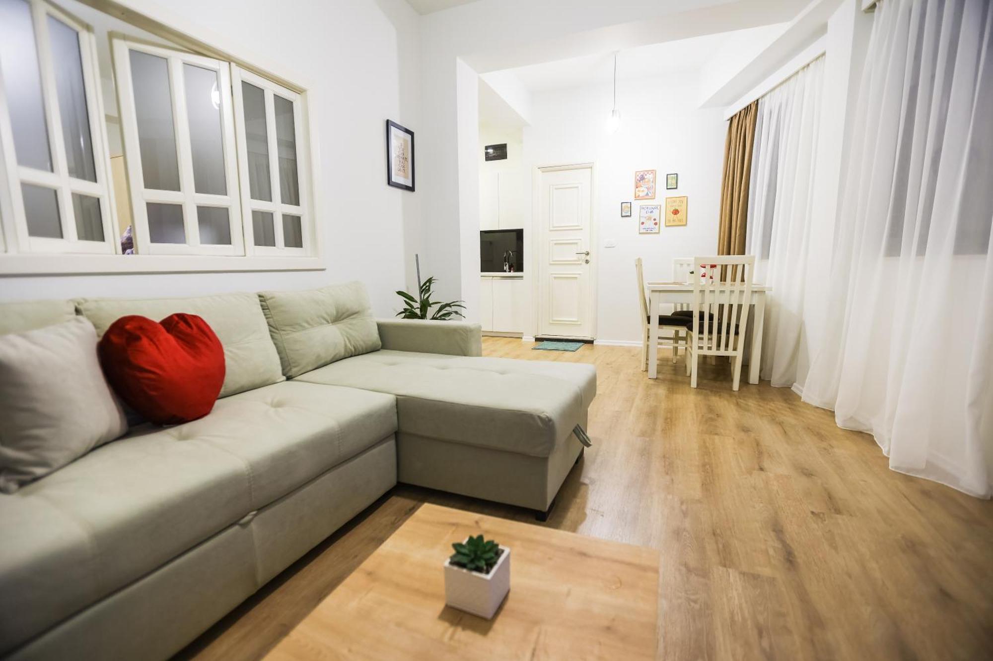 טיראנה At Bazaar Central Apartment מראה חיצוני תמונה